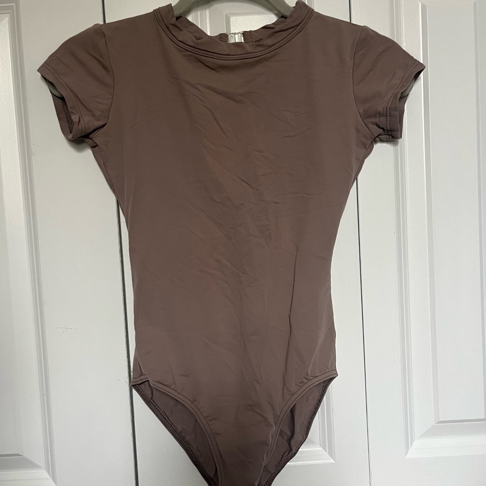 Nikolay cap sleeve leotard. Dusty Mauve color. Size S